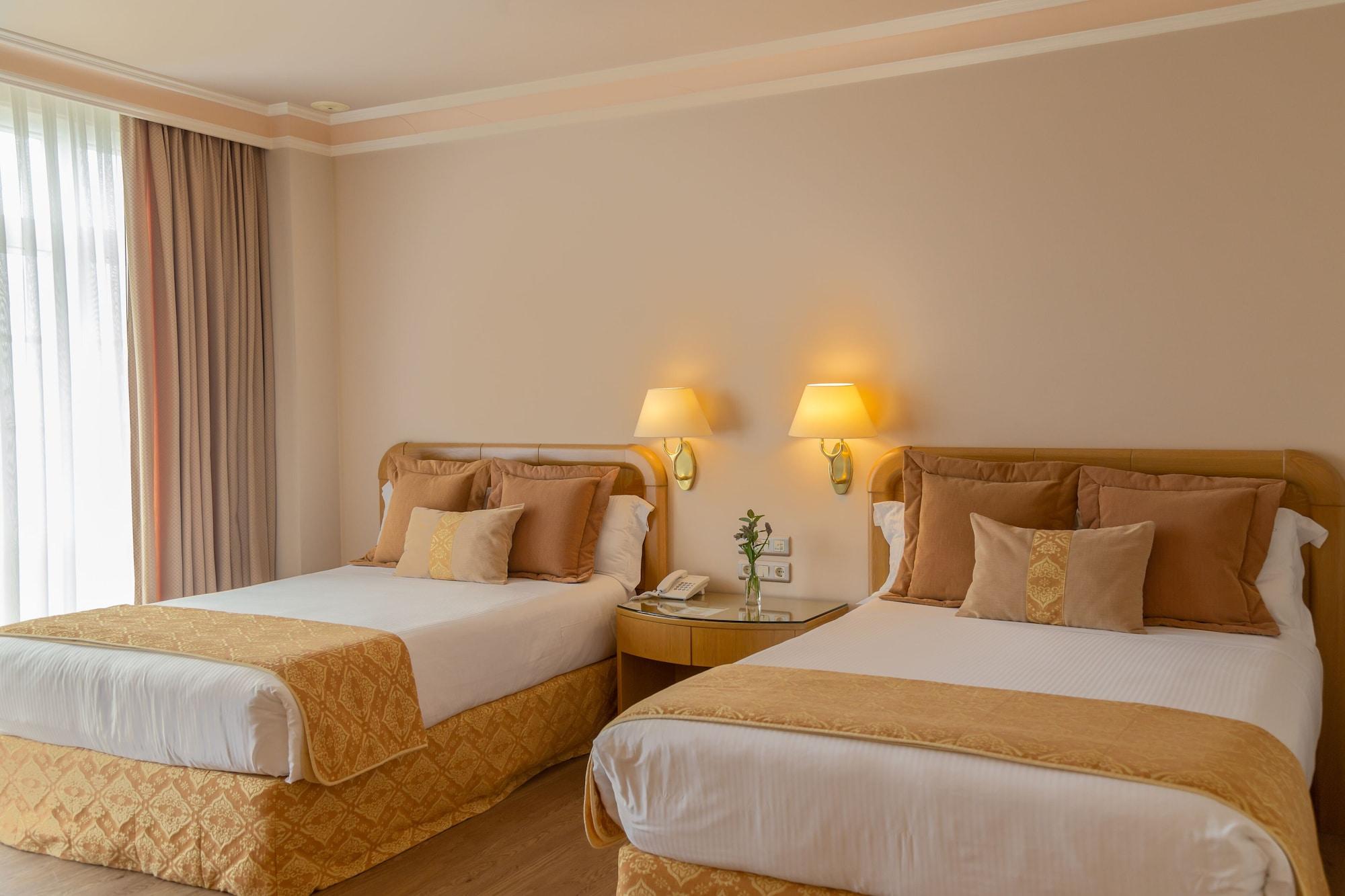 Gran Hotel Los Abetos Santiago de Compostela Dış mekan fotoğraf