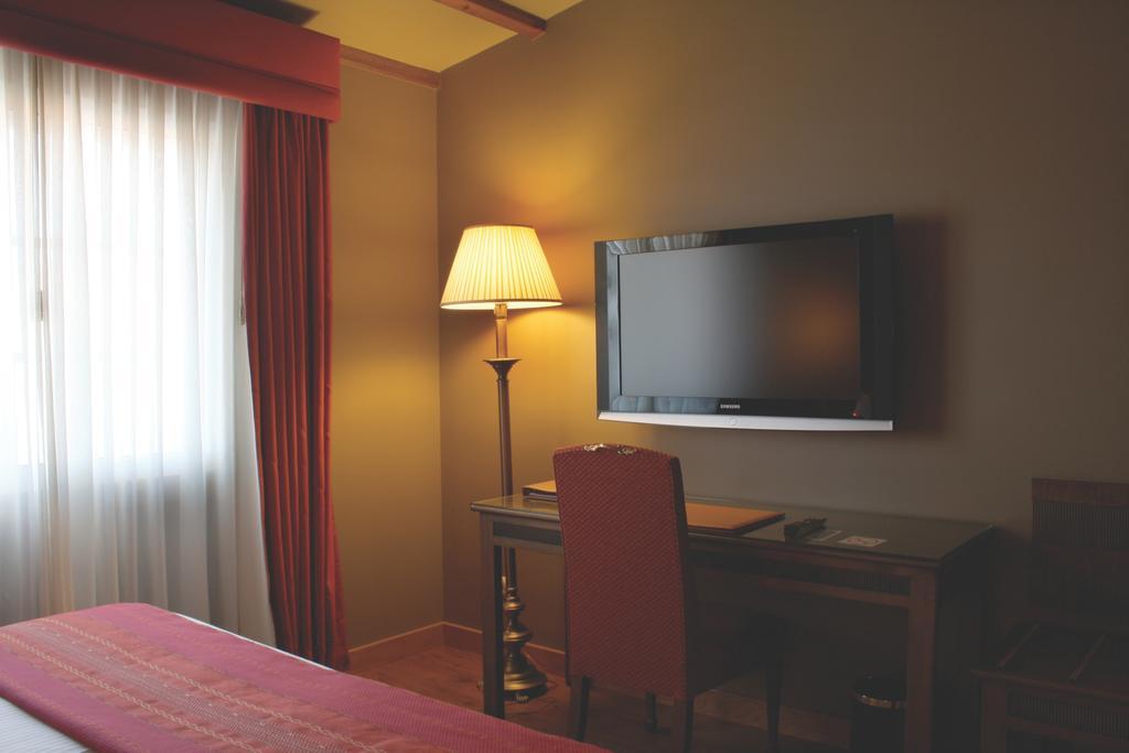 Gran Hotel Los Abetos Santiago de Compostela Dış mekan fotoğraf